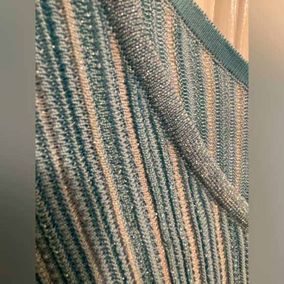 White House Black Market Light Blue Knit Top - Picture 7 of 10